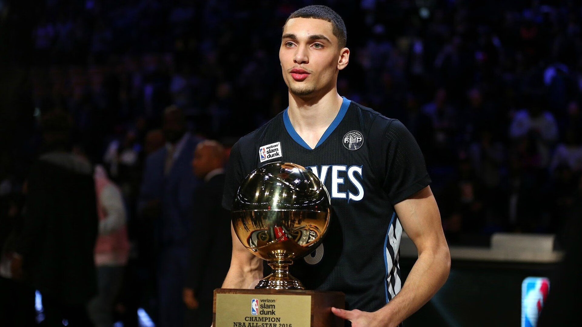 【冠军故事】夺冠球队背后的荣耀与努力,夺得总冠军的球队